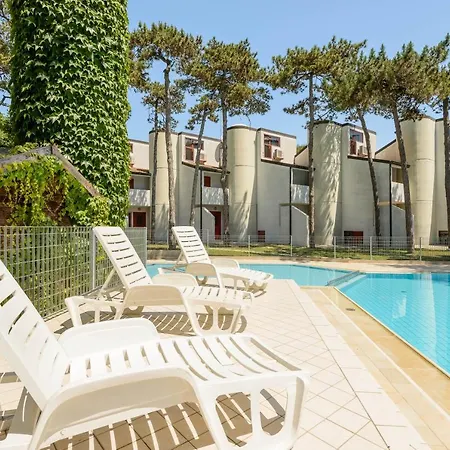 Village Апартаменты Линьяно-Саббьядоро