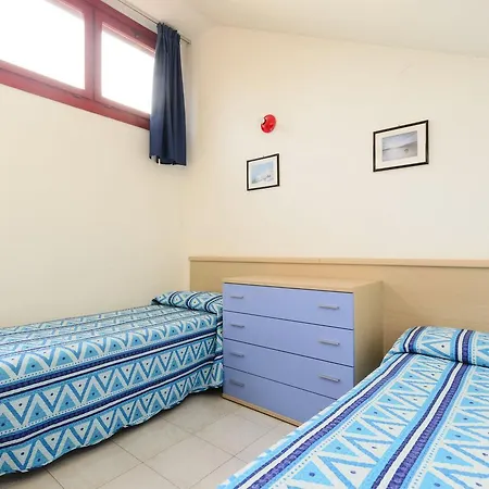 Apartment Village *